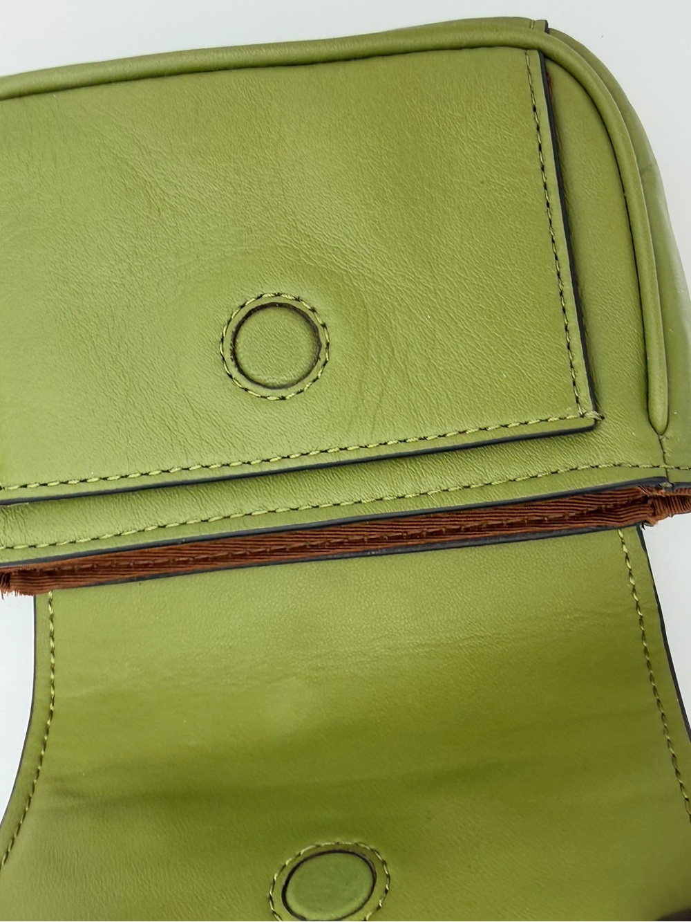 Coach Mirco Track Fob Green Leather Mini Belt Pouch with Carabiner Hangtag C9981 - Picture 8 of 13
